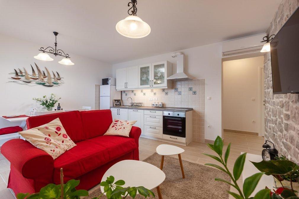 Apartmani Mirona - Tučepi Esterno foto
