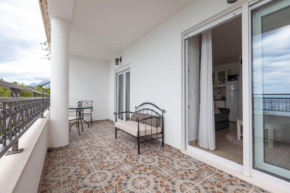 Apartmani Mirona - Tučepi Esterno foto
