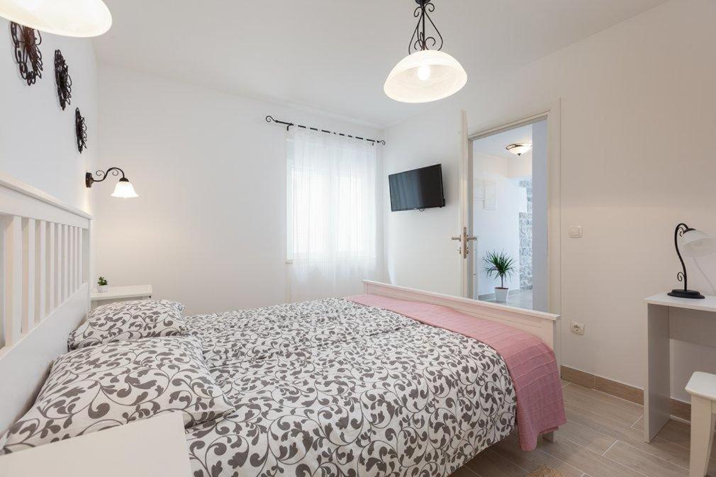 Apartmani Mirona - Tučepi Esterno foto